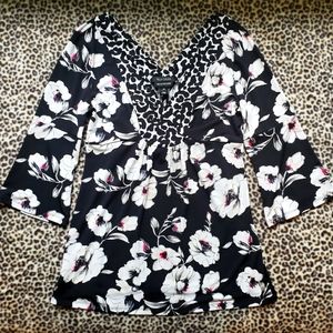 WHBM Signature Knits Black & White Floral 3/4 Sleeve Tunic Blouse Top, Sz M, EUC